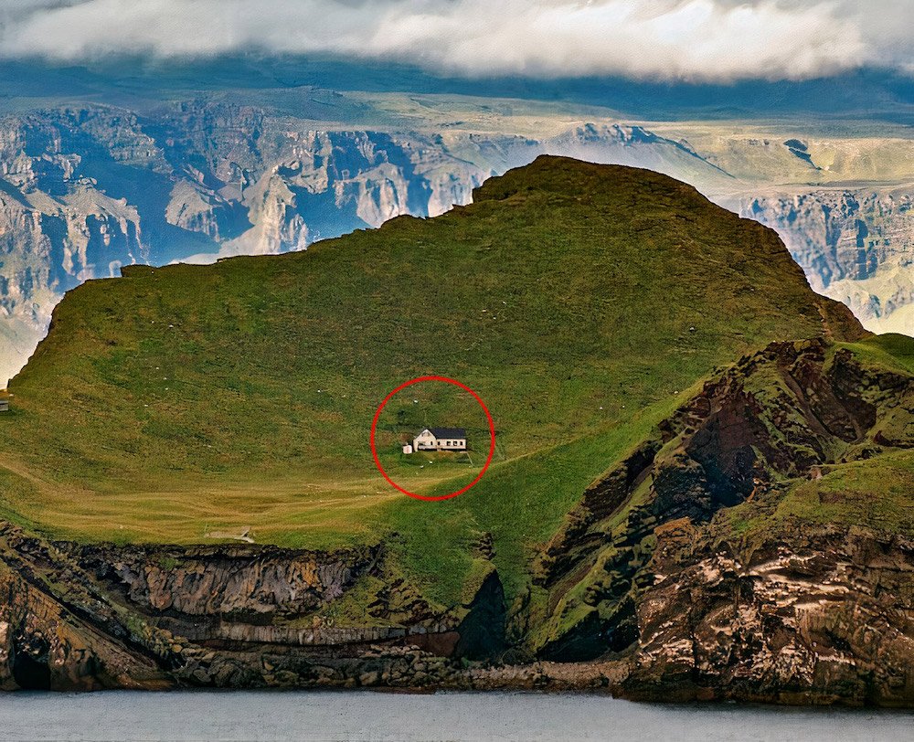worlds loneliest house
